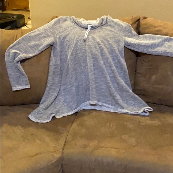 Grey cute casual Calvin Klein sweater. - Picture 3 of 4